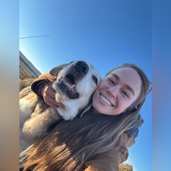 Meet your Posher, Julie - Picture 1 of 2